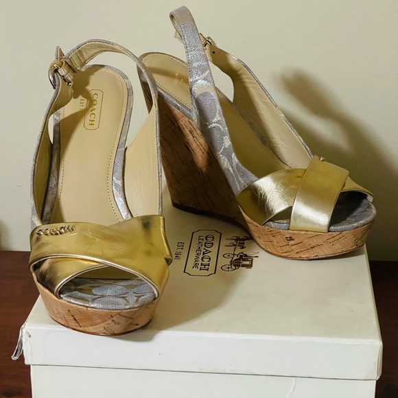 Coach Jessy in Gold 7.5 Wedges - Picture 1 of 10